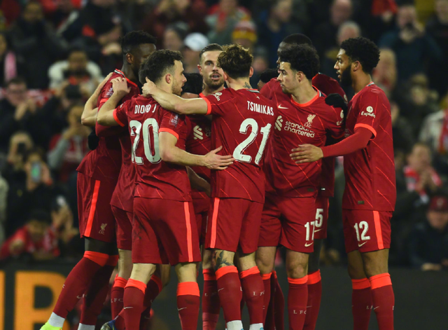 布莱顿客场大破对手，全取三分，提振士气