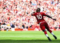 九州娱乐-利物浦客场遭遇逆转，暂时失去榜首位置